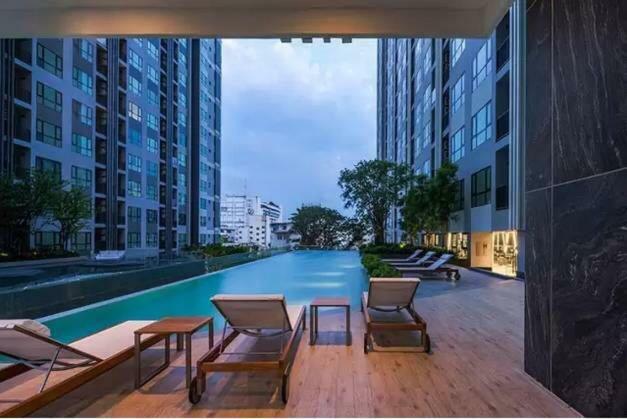 The Base Central Pattaya Seaview Zewnętrze zdjęcie