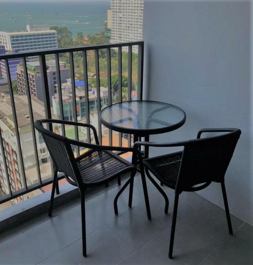 The Base Central Pattaya Seaview Zewnętrze zdjęcie