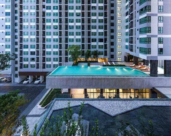 The Base Central Pattaya Seaview Zewnętrze zdjęcie