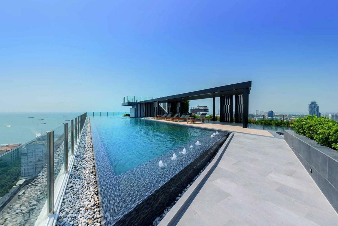 The Base Central Pattaya Seaview Zewnętrze zdjęcie